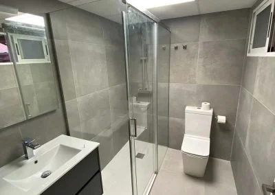 Fotos
  Mamparas de ducha instalaciones reales Varobath 23