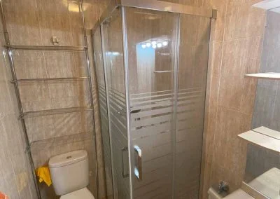 Fotos
  Mamparas de ducha instalaciones reales Varobath 28